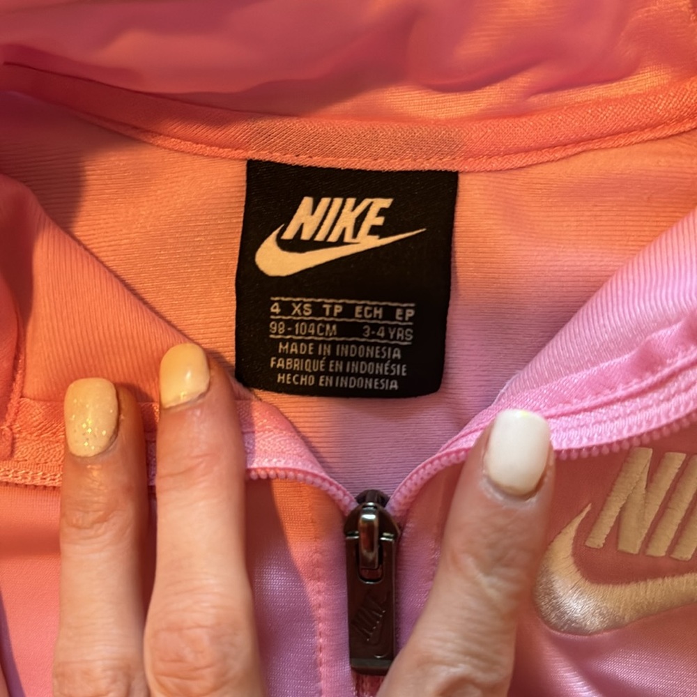 Nike jacket - Picture 2 of 3